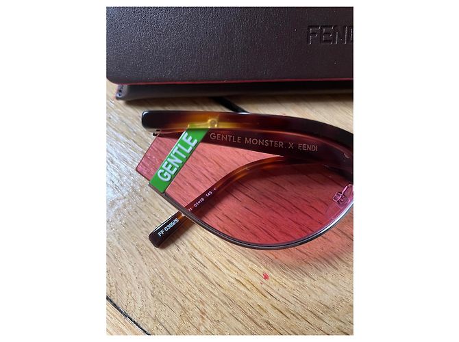 Fendi Monster Sonnenbrille Rosa Pink - Ansicht 3