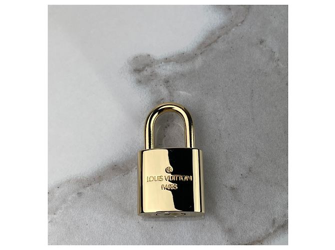 Louis Vuitton Cadenas D'oro - vue 10