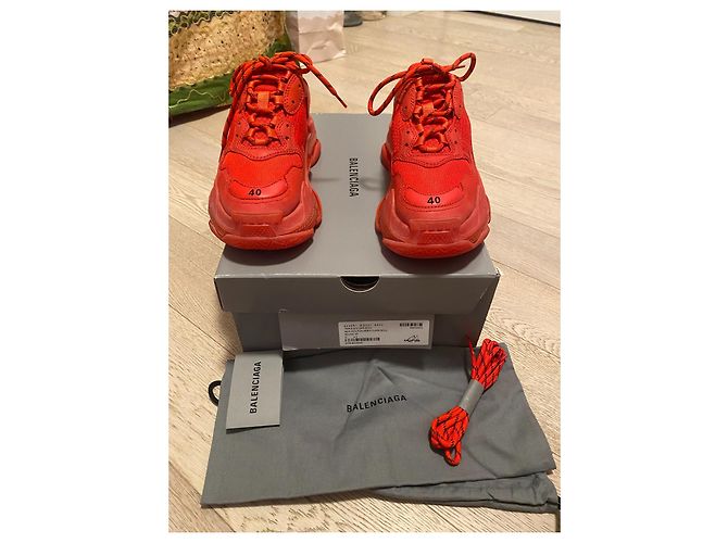 Sneakers Balenciaga Triple S Rosse Rosso - vista 2