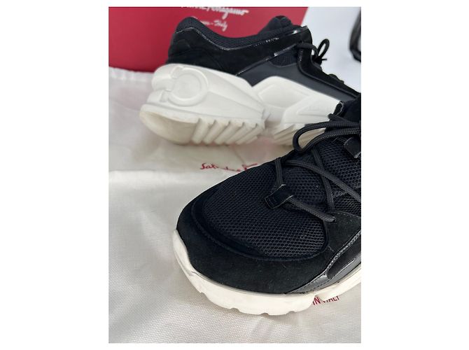 Sneakers Skylar Salvatore Ferragamo in camoscio e rete nere - vista 7