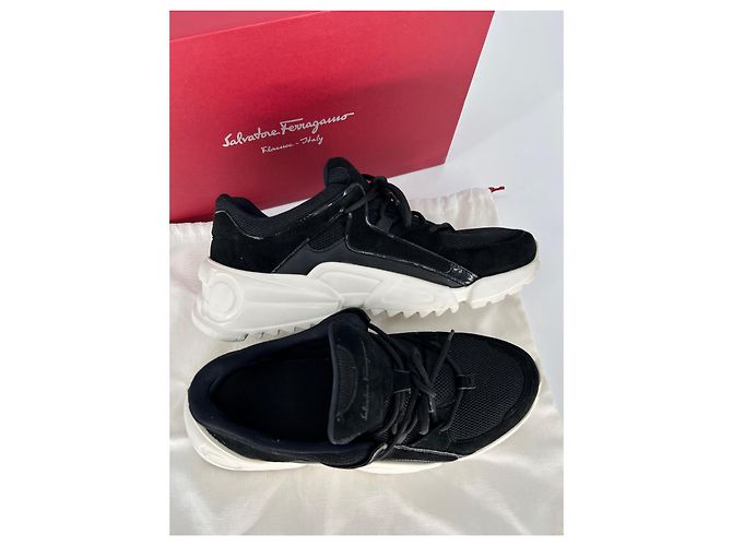 Sneakers Skylar Salvatore Ferragamo in camoscio e rete nere - vista 8