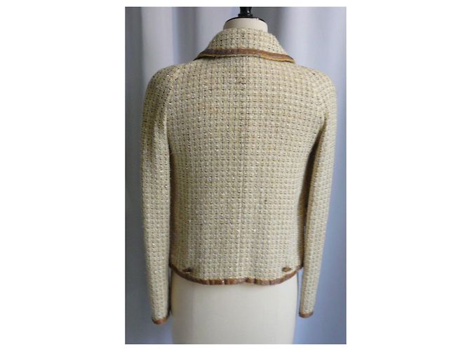 CHANEL Kurze beige Tweedjacke BE T38 - Ansicht 4
