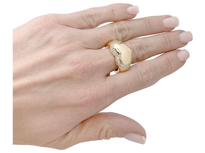 Anello Chaumet, Anello con sigillo a cuore, Oro giallo, Diamants. - vista 2