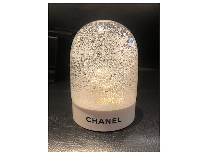 Chanel Boule à neige Blanche - vue 4