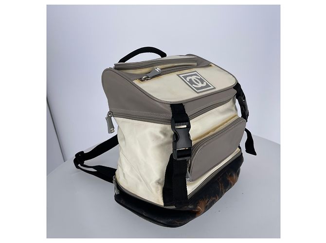 Chanel Zaino in nylon beige - vista 2