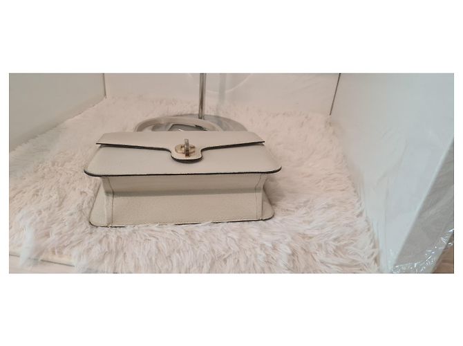 Borsa a mano Christian Dior in pelle crema Crudo - vista 3