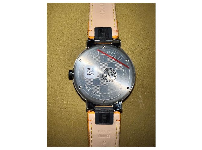 RELÓGIO LOUIS VUITTON WORLD TOUR GRAPHITE EDIÇÃO LIMITADA COM CORREIA EXTRA Preto - vista 9