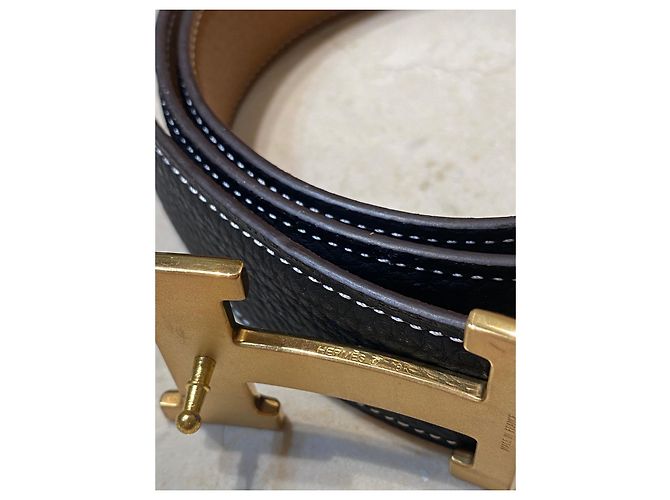 Cinto com fivela de couro Hermès REVERSIBLE “H” dourado 18K Preto - vista 6