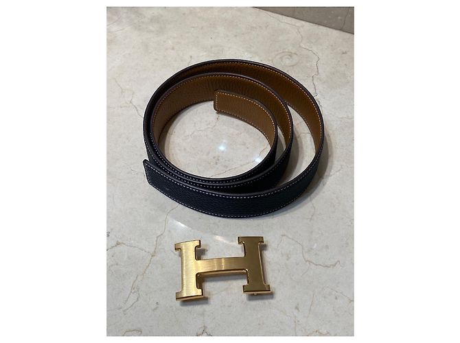 Cinto com fivela de couro Hermès REVERSIBLE “H” dourado 18K Preto - vista 8