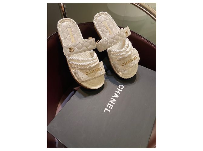 Sandali/sabot Chanel Dad in cordoncino bianco - vista 7