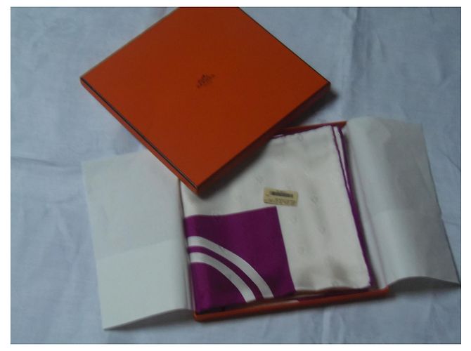 Foulard Hermès Brides de Gala Tattoo seta viola bianco Porpora - vista 11