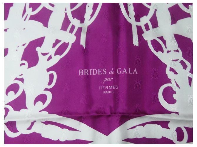 Foulard Hermès Brides de Gala Tattoo seta viola bianco Porpora - vista 3