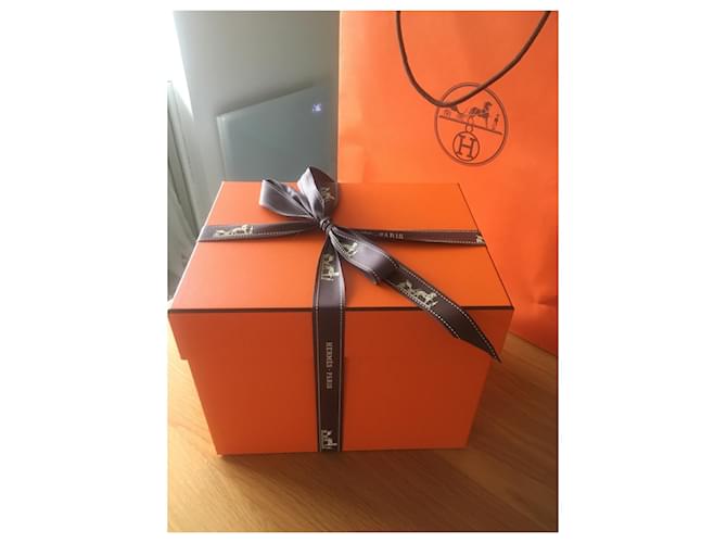 Hermès Picotin 18 Taurillon Clemence Gray Meyer Grigio - vista 4