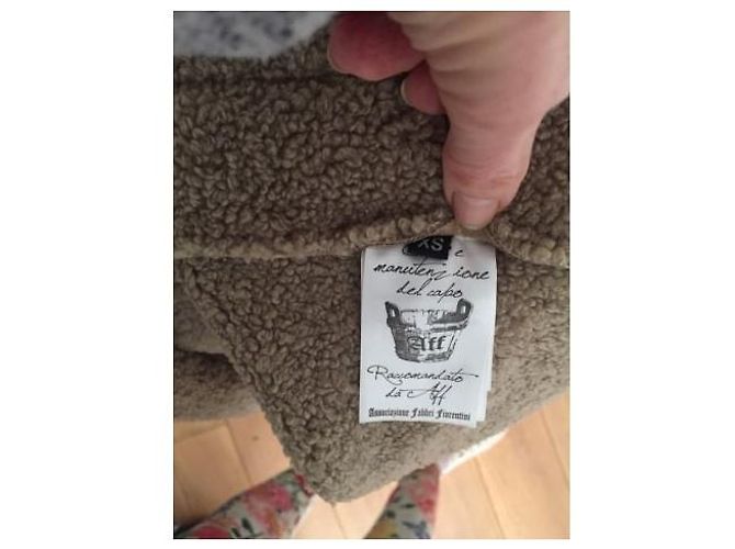 Autre Marque Abrigo AF Beige de Piel Sintética con Detalle de Lobo - vista 5