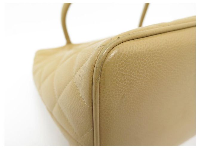Medaillon BOLSA DE MÃO ACOLCHOADA DE COURO CHANEL CABAS SHOPPING MEDALHÃO CAVIAR Bege - vista 12