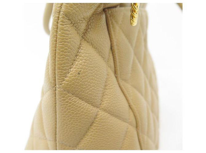 Medaillon BOLSA DE MÃO ACOLCHOADA DE COURO CHANEL CABAS SHOPPING MEDALHÃO CAVIAR Bege - vista 13