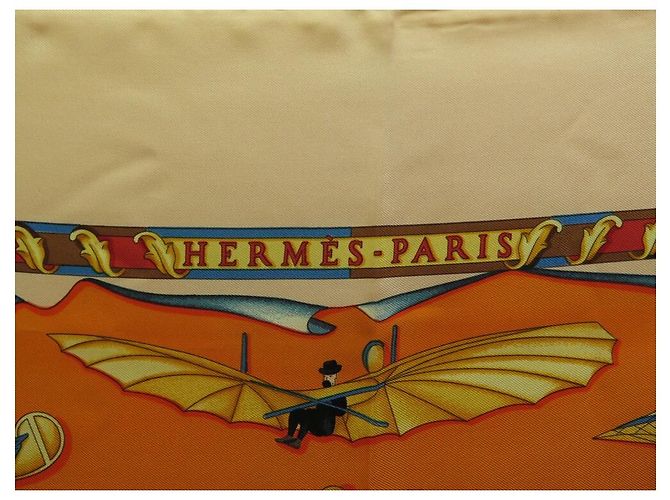Hermès BUFANDA HERMES SUEÑOS DEL ESPACIO DUCHENE SQUARE 90 CAJA DE SEDA + SCAF DE SEDA Naranja - vista 3