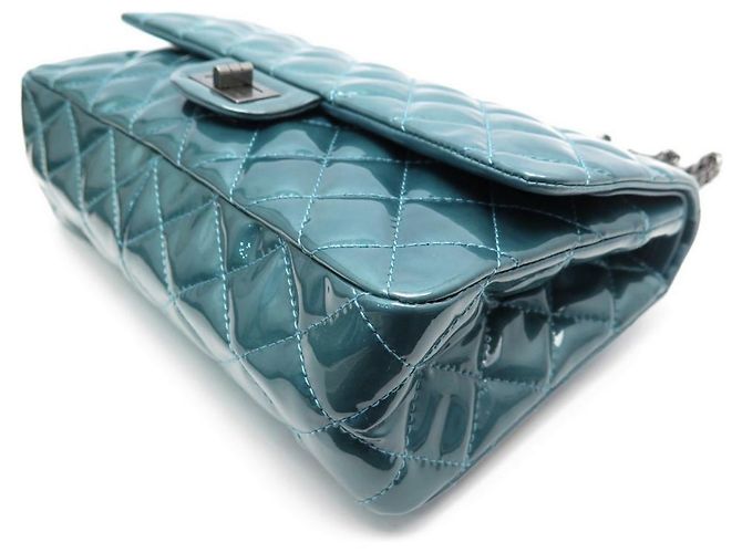 CHANEL MAXI HANDTASCHE 2.55 PREUSSENBLAU GESTEPPTES LACKLEDER + TASCHENBOX - Ansicht 3