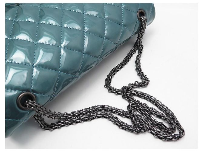 CHANEL MAXI HANDTASCHE 2.55 PREUSSENBLAU GESTEPPTES LACKLEDER + TASCHENBOX - Ansicht 4