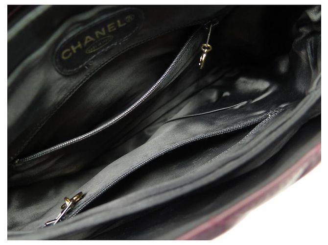 BOLSA CHANEL BESACE COM FECHO ATEMPORAL BOLSA BANDOULIERE DE COURO ACOLCHOADO Bordeaux - vista 21