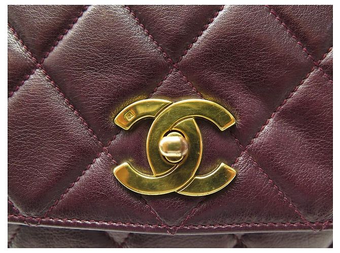 BOLSA CHANEL BESACE COM FECHO ATEMPORAL BOLSA BANDOULIERE DE COURO ACOLCHOADO Bordeaux - vista 8