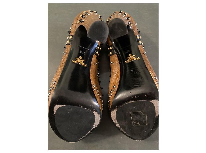 Tacchi alti Prada borchiati con cut out Marrone Nero - vista 15