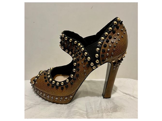 Tacchi alti Prada borchiati con cut out Marrone Nero - vista 2