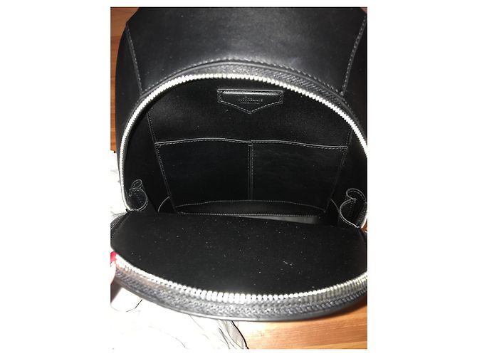 Mini sac à dos Montblanc Meisterstück Selection Soft cuir noir - vue 8