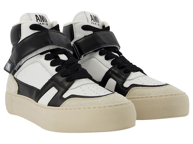 Ami Paris Baskets montantes ADC en cuir blanc et noir - vue 2