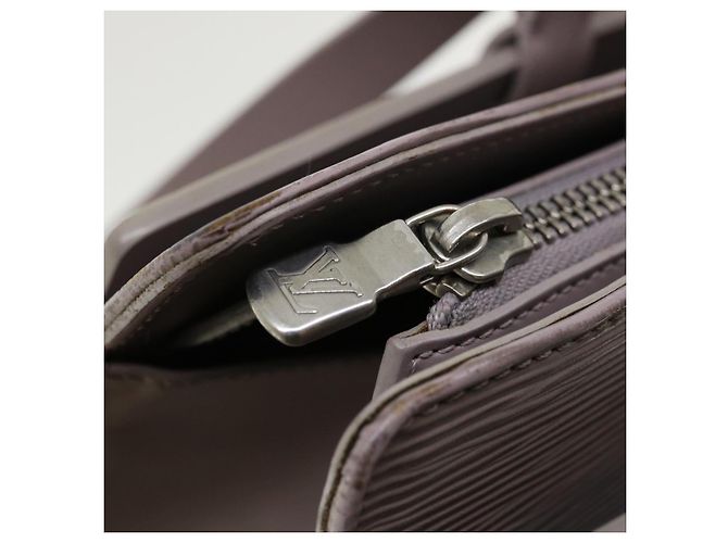 LOUIS VUITTON Epi Croisette GM Tragetasche Flieder M5250B LV Auth am3350 Lila - Ansicht 10