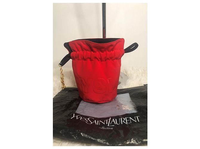 Pochette Yves Saint Laurent Rossa in Tessuto Rosso - vista 6