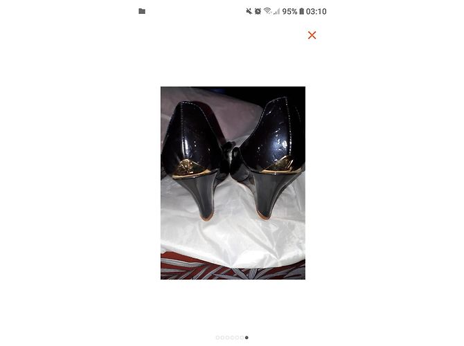 Décolleté Louis Vuitton Oro e Blu Scuro in Pelle Vernice D'oro - vista 8