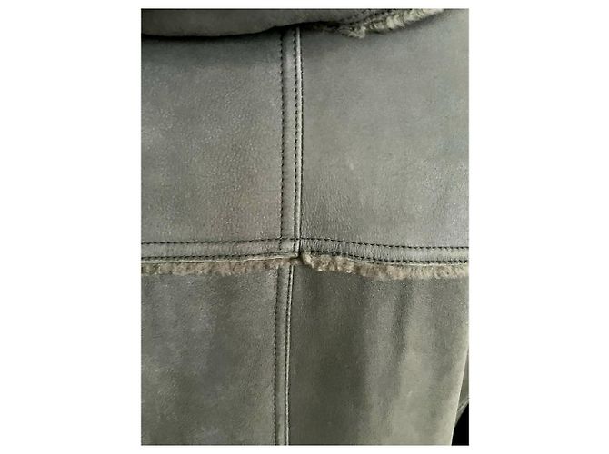 Louis Vuitton Blouson bomber en shearling moutin gris LV - vue 6