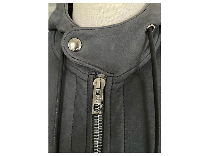 Louis Vuitton Blouson bomber en shearling moutin gris LV - vue 9