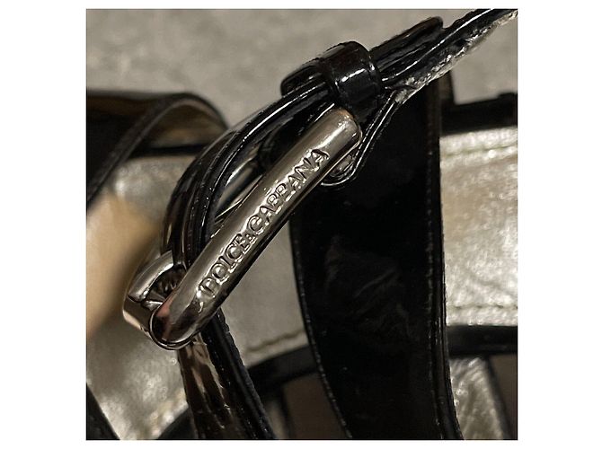 Sandali Dolce & Gabbana in vernice nera con fibbia logata Nero - vista 11