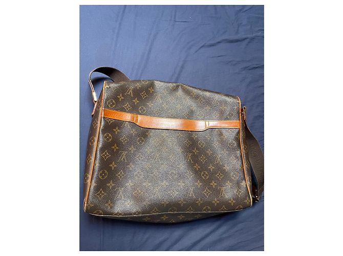 Borsa da viaggio Louis Vuitton Messenger Abbesses Marrone Pelle - vista 7