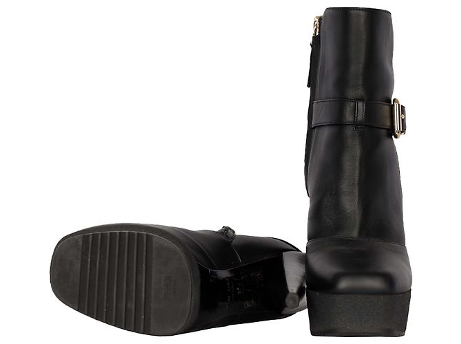 Fendi Black Leather Ankle Boots with Heels - view 4