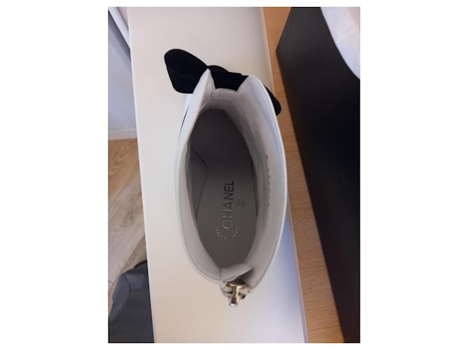 Chanel Stiefeletten Schwarz Weiß - Ansicht 6