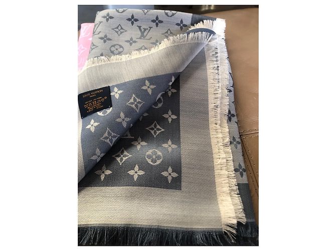 Louis Vuitton xaile Azul claro - vista 3