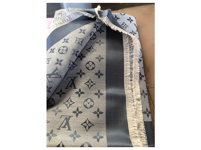 Louis Vuitton xaile Azul claro - vista 7