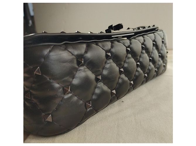 Valentino BORSA A SPALLA ROCKSTUD SPIKE in pelle di vitello Tutto nero Nuovo - vista 3