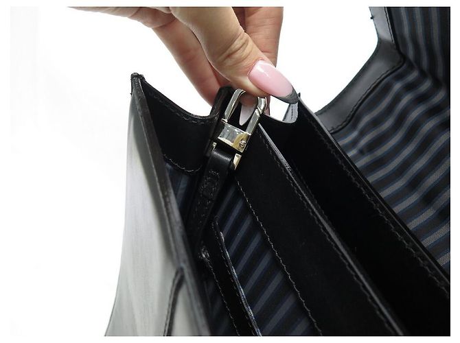 PORTA ASCIUGAMANI LANCEL 2 CARTELLA IN PELLE NERA SOFFIETTO IN PELLE NERA - vista 7