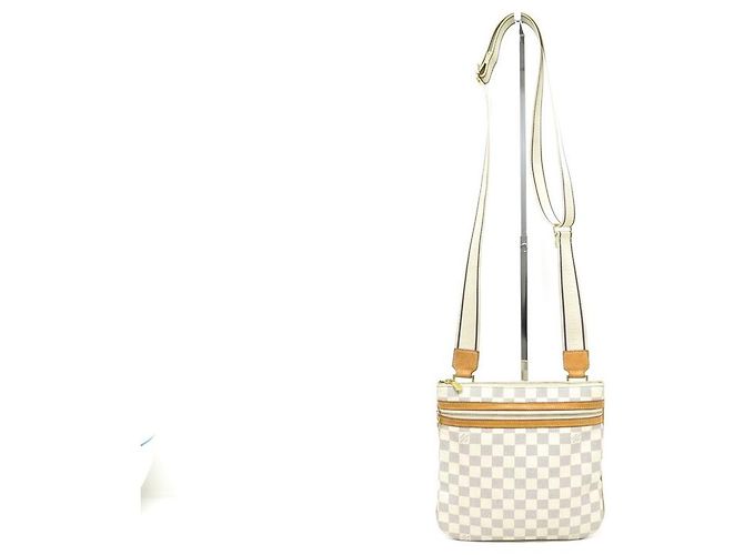 LOUIS VUITTON BOSPHORE BORSA MESSENGER CON TRACOLLA BORSA DAMIER AZUR IN TELA A TRACOLLA Bianco - vista 2