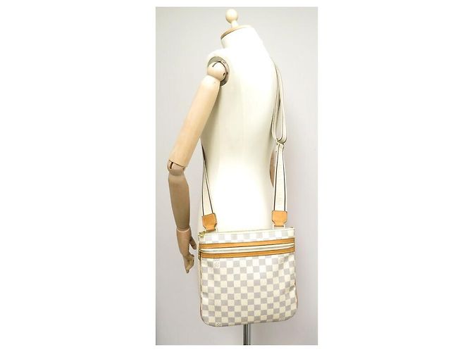 LOUIS VUITTON BOSPHORE BORSA MESSENGER CON TRACOLLA BORSA DAMIER AZUR IN TELA A TRACOLLA Bianco - vista 4