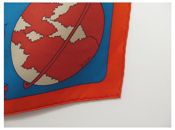Hermès NOVE HERMES SCIARPA UN WEEK END ALLO SPAZIO DEL CARRE 70 SCIARPA IN SETA BLU CM - vista 4