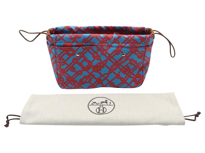 Hermès Fourbi 25 Pochette in Seta Stampata Blu - vista 9
