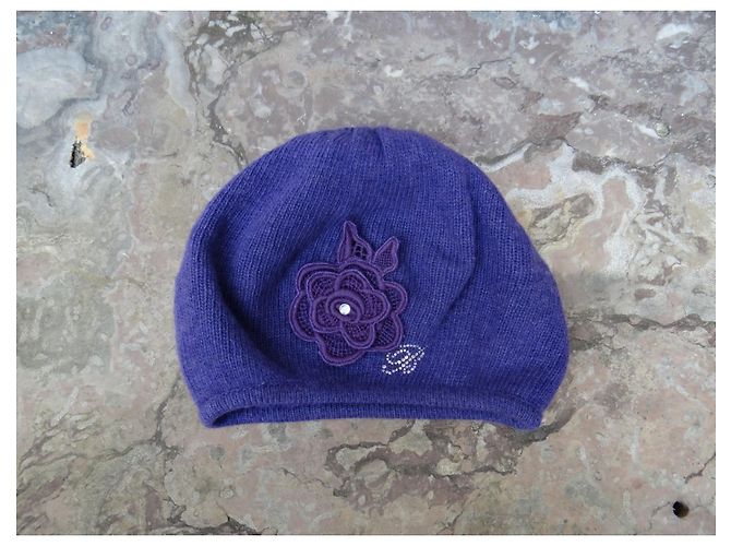 Berretto Blumarine Viola in Cashmere e Lana con Logo Swarovski Porpora - vista 2