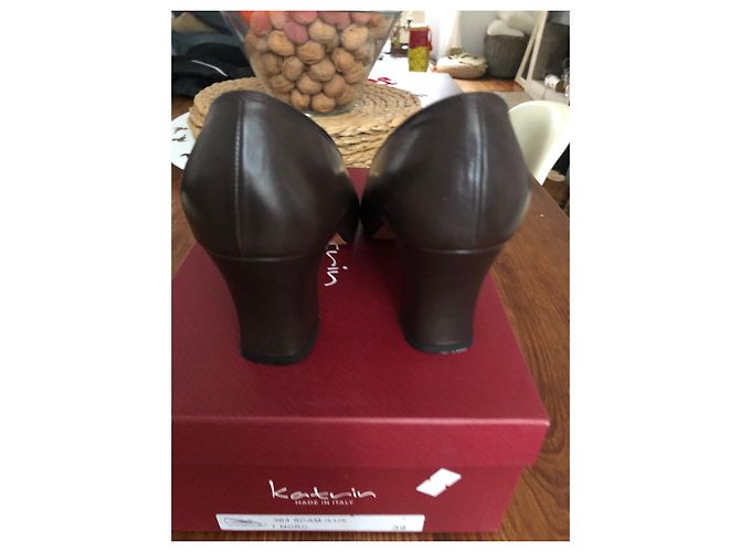 Mocassini Salvatore Ferragamo in pelle marrone - vista 4