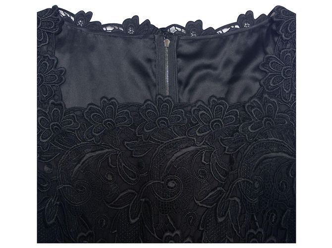 Dolce & Gabbana Spitzenkleid mit eckigem Ausschnitt aus schwarzer Viskose - Ansicht 6