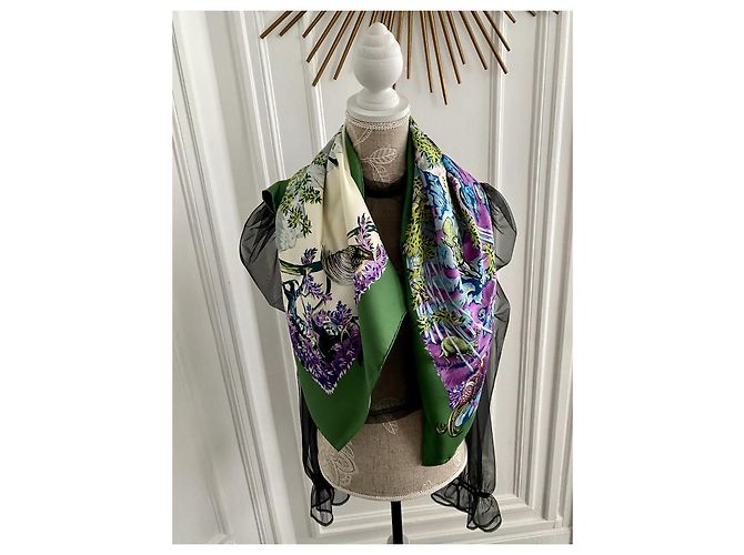 Sublime quadrato Hermès "Sichuan" Verde Porpora - vista 12